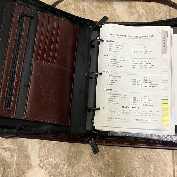 Vintage Mark Phillip Leather Men's Messenger planner - Picture 4 of 7